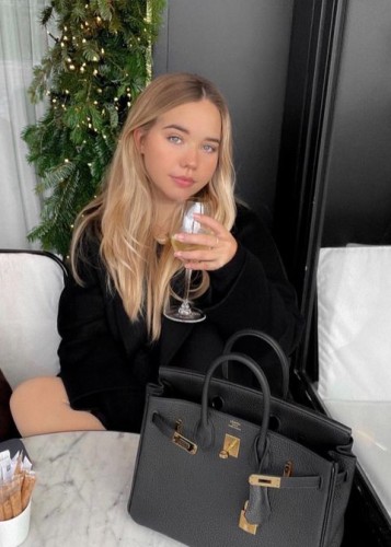 Лина, Г. Ачинск